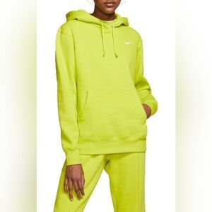 Nike Green Essential Fleece Hoodie XS